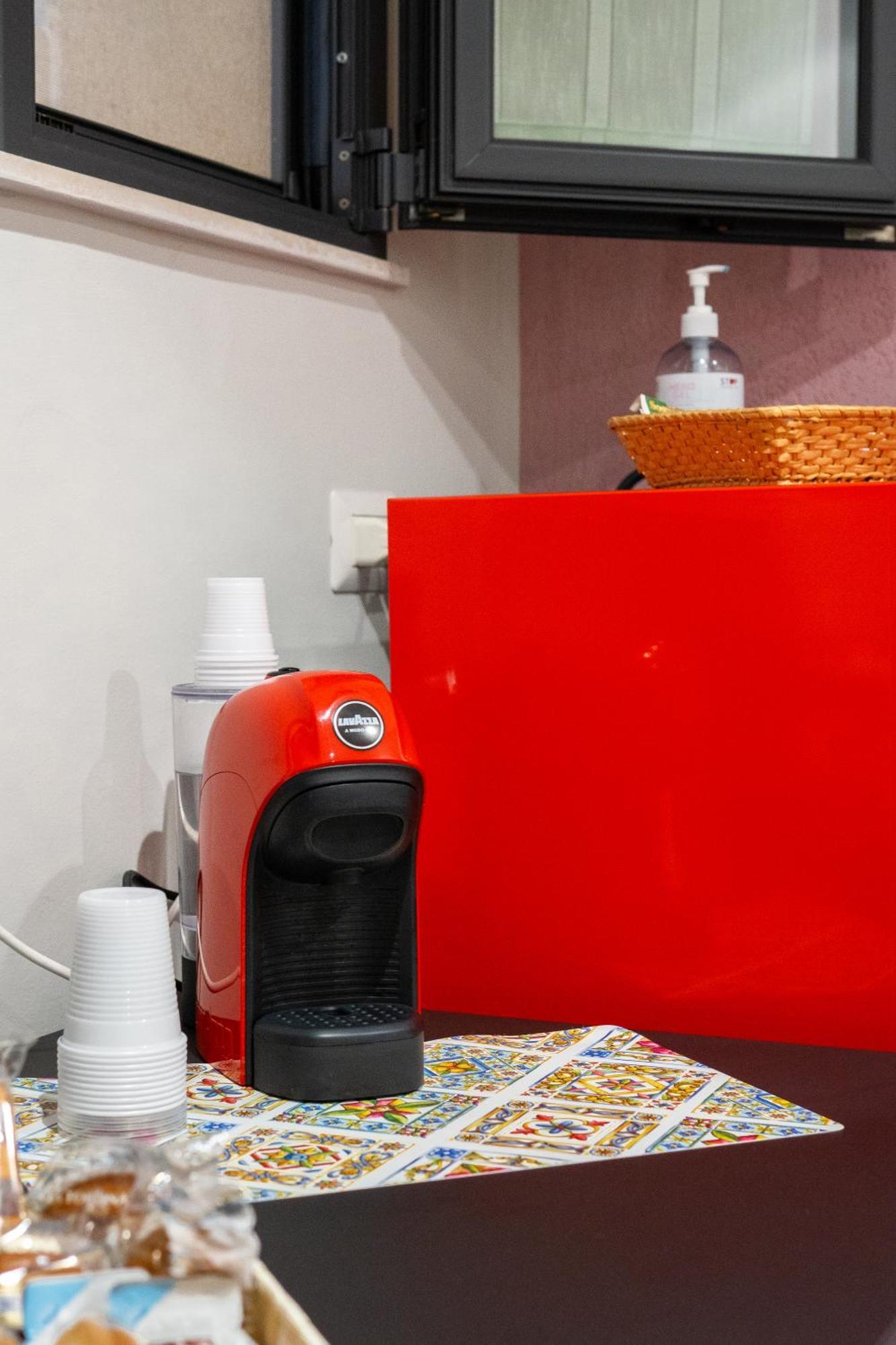 Ocucchiti Casa Vacanze A 卡塔尼亚 外观 照片