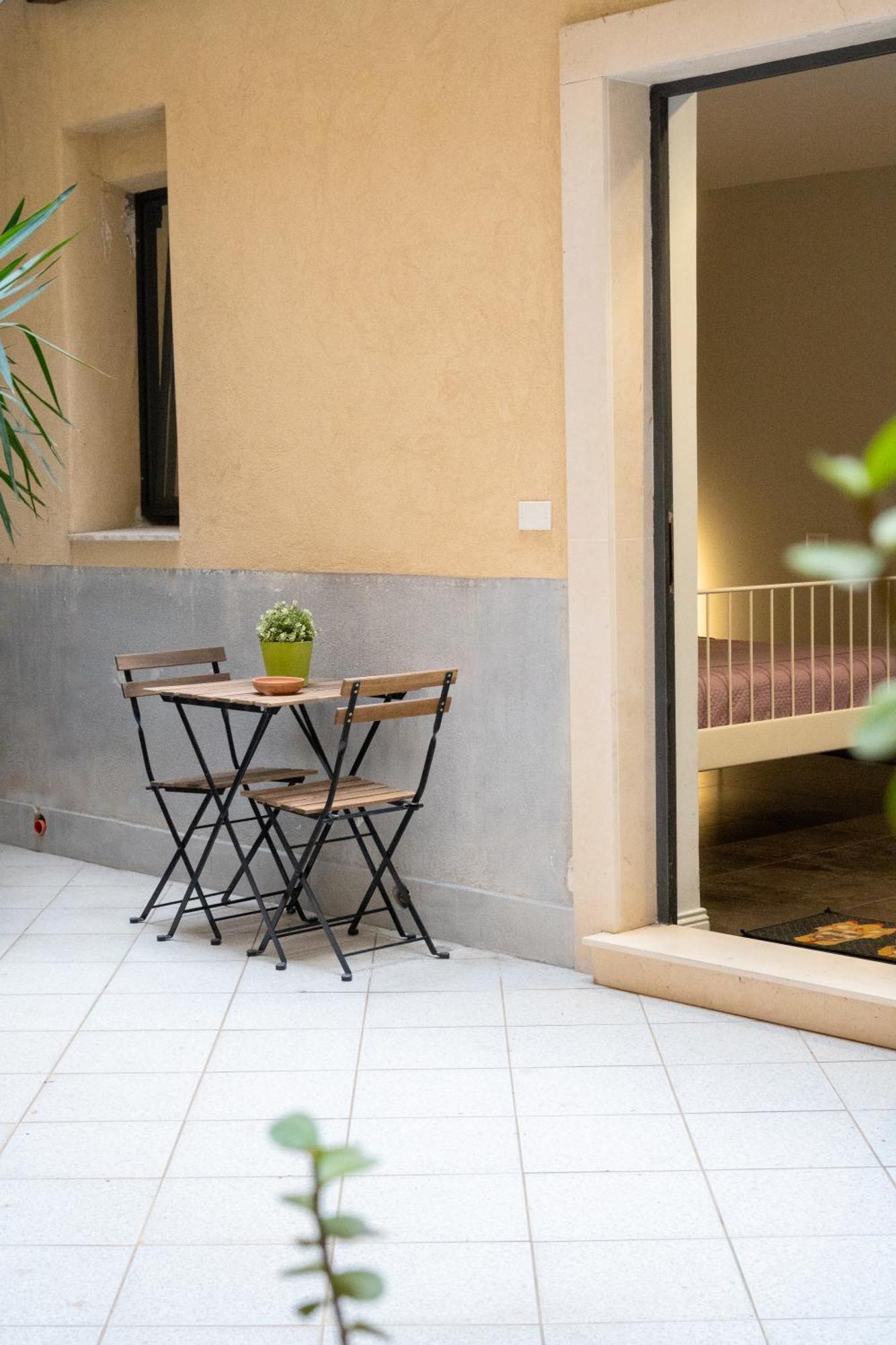 Ocucchiti Casa Vacanze A 卡塔尼亚 外观 照片